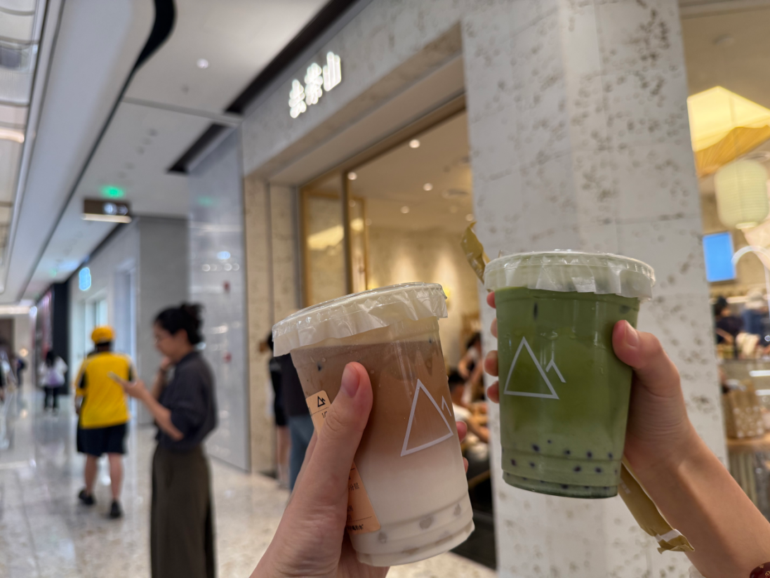 排隊(duì)3000杯，這個去茶山非喝不可么